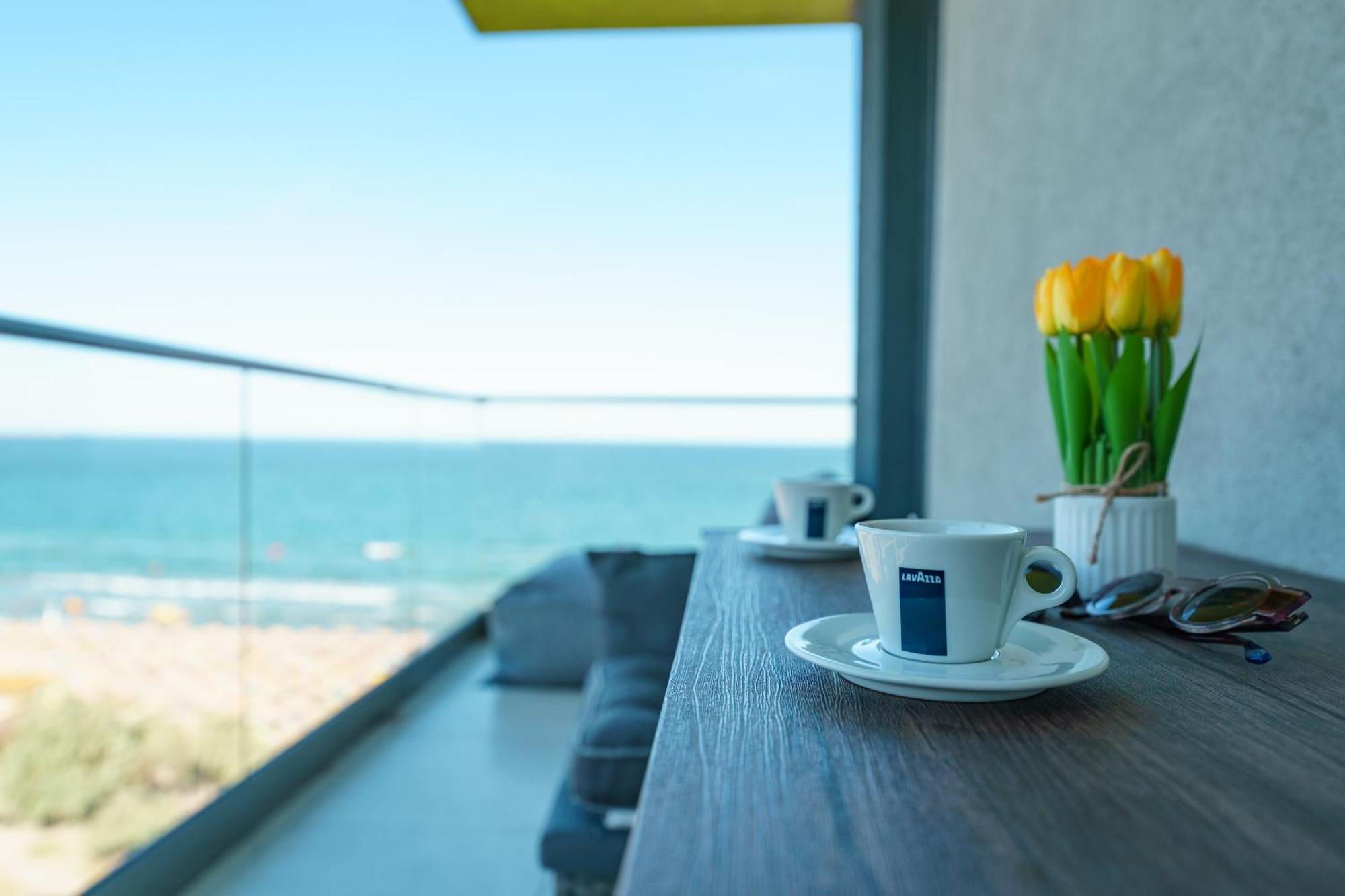 Promenada Apartments Beach Resort Mamaia Nord Năvodari Rum bild
